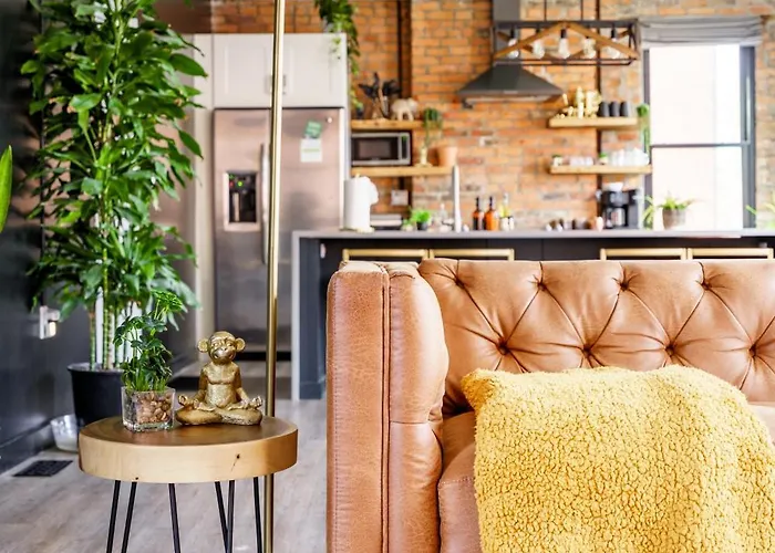 Jungle House Downtown - Modern Boutique Сasa de vacaciones Columbus