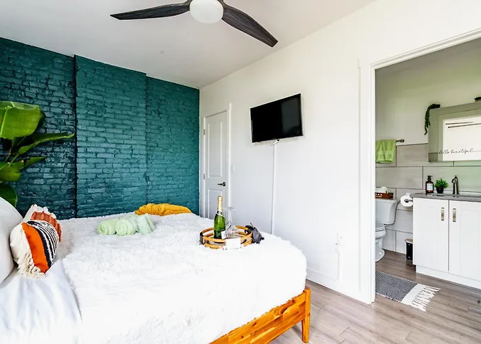 Jungle House Downtown - Modern Boutique Сasa de vacaciones Columbus