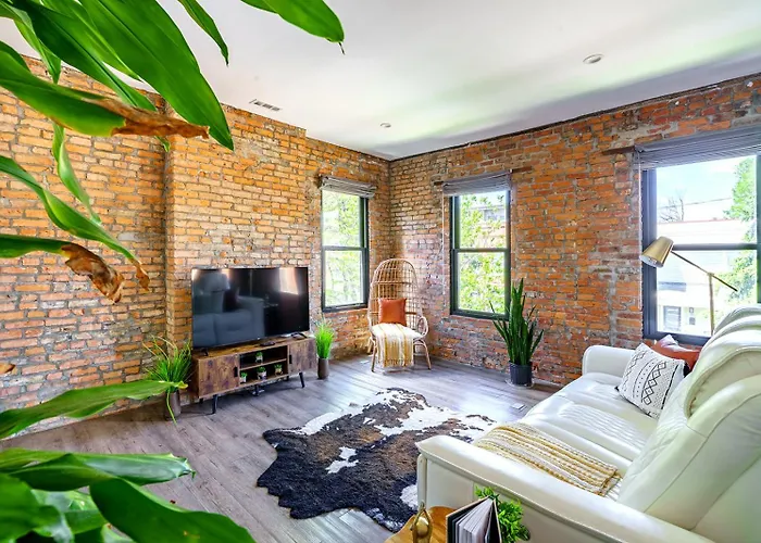 Сasa de vacaciones Jungle House Downtown - Modern Boutique Columbus