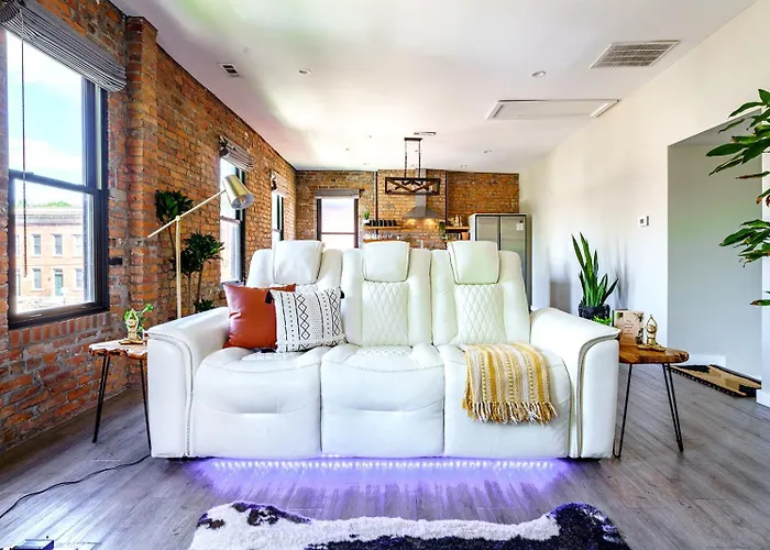 Jungle House Downtown - Modern Boutique * Columbus