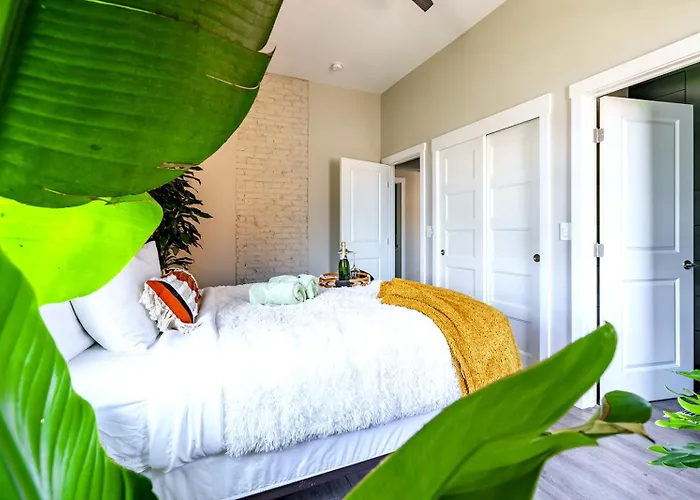 Jungle House Downtown - Modern Boutique Сasa de vacaciones