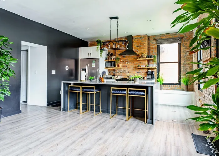 Сasa de vacaciones Jungle House Downtown - Modern Boutique Columbus