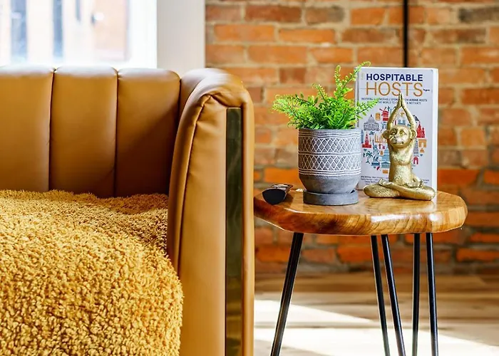 Jungle House Downtown - Modern Boutique Holiday home *